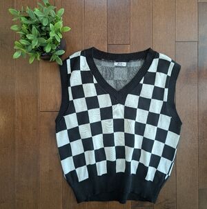 4/$25 CHECKERED PRINT SWEATER VEST